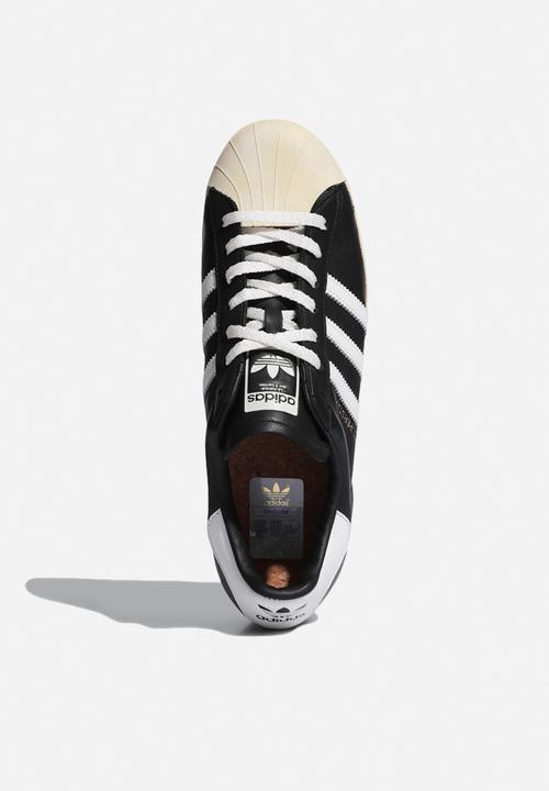 adidas Originals - Superstar Premium Leather - core black / crystal white