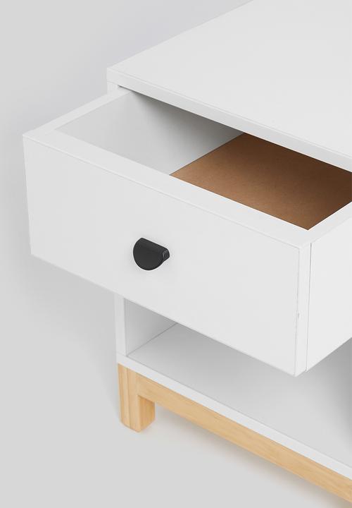 Blockhouse - Hugo bedside table - white