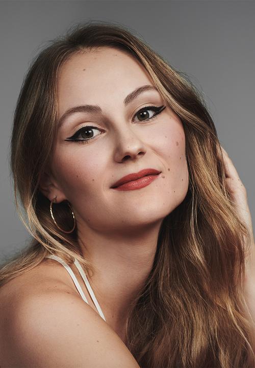 Catrice - HD Liquid Coverage Foundation - Fair Beige