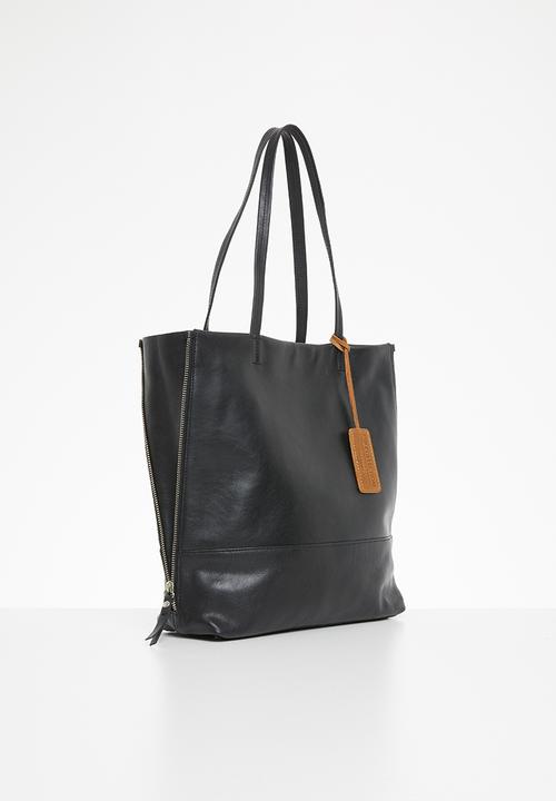FSP Collection - Lynette zip shopper - dakota leather - black