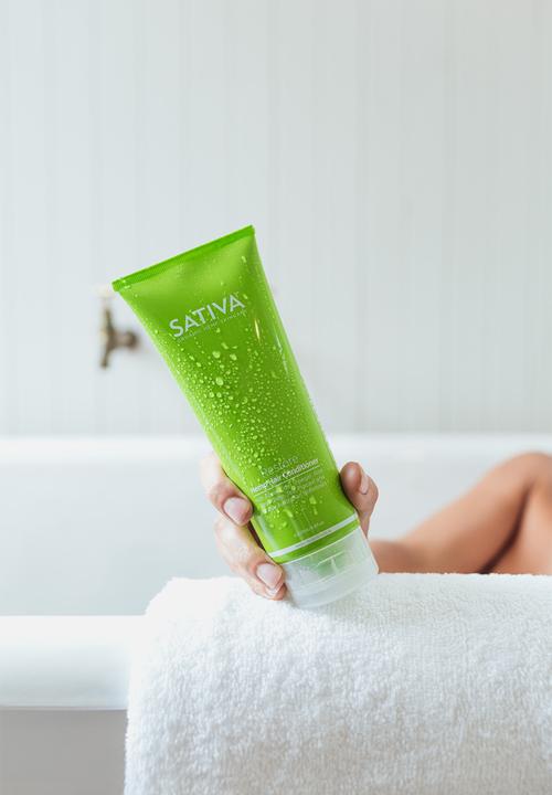 SATIVA - RESTORE Organic Hemp Hair Conditioner