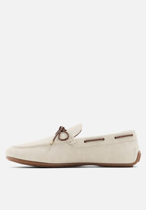 Call It Spring - Yinuo - neutral