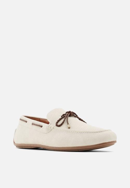 Call It Spring - Yinuo - neutral
