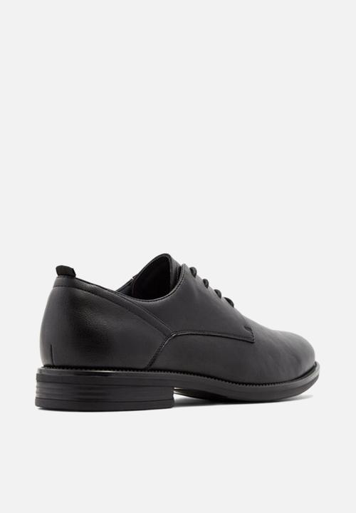 Call It Spring - Sinddani - black