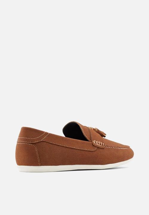 Call It Spring - Drarwen - cognac