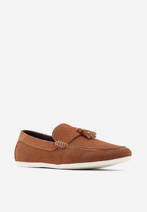 Call It Spring - Drarwen - cognac