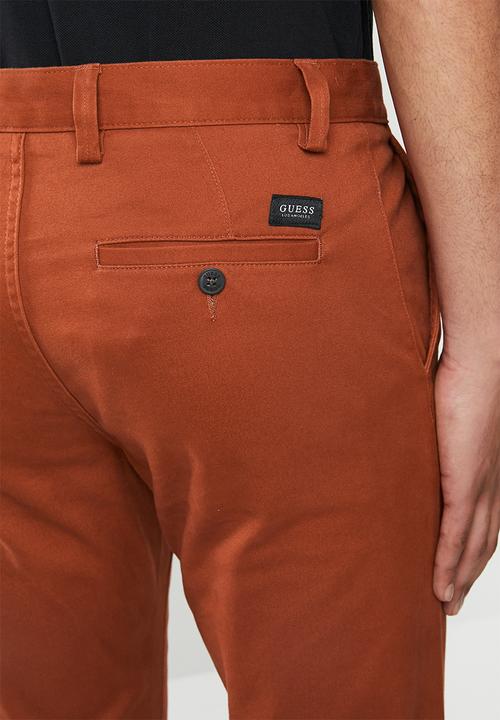 GUESS - Carter twill chino pant - red