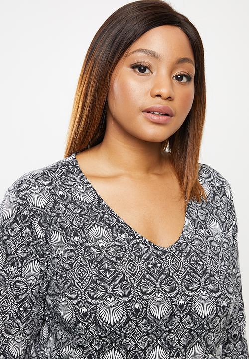 edit Plus - V-neck fit & flare dress - black & white
