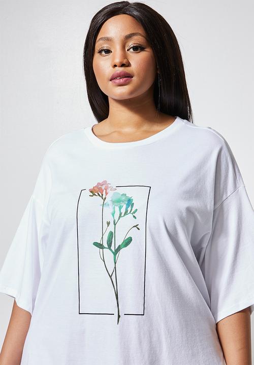 Superbalist - Floral placement pemplum tee - white