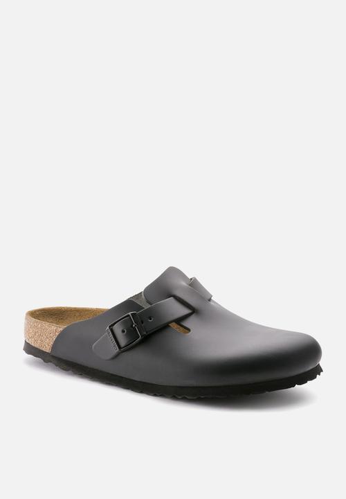 narrow black pumps