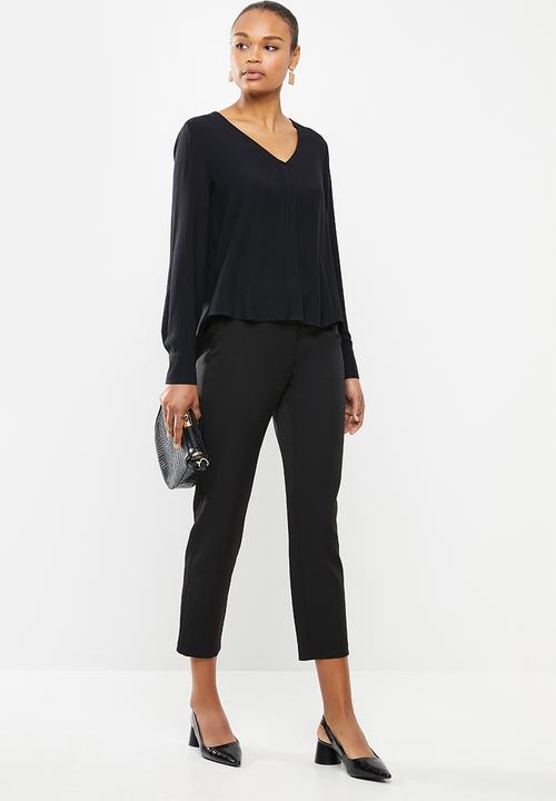 edit - Notch neck blouse - black