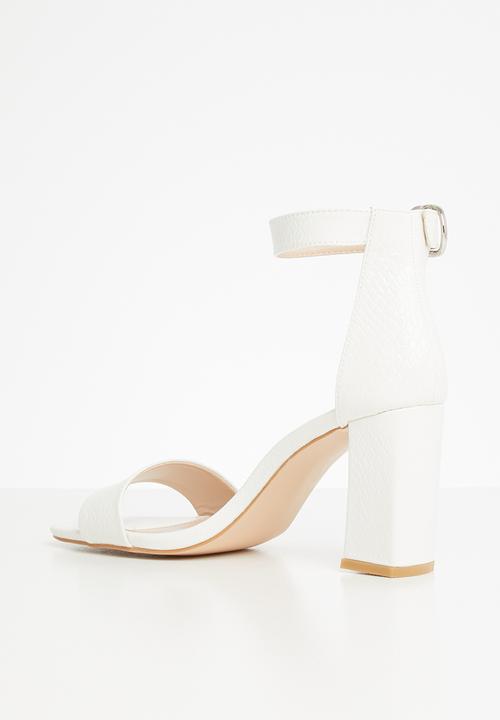 Public Desire - Kara block heel - white