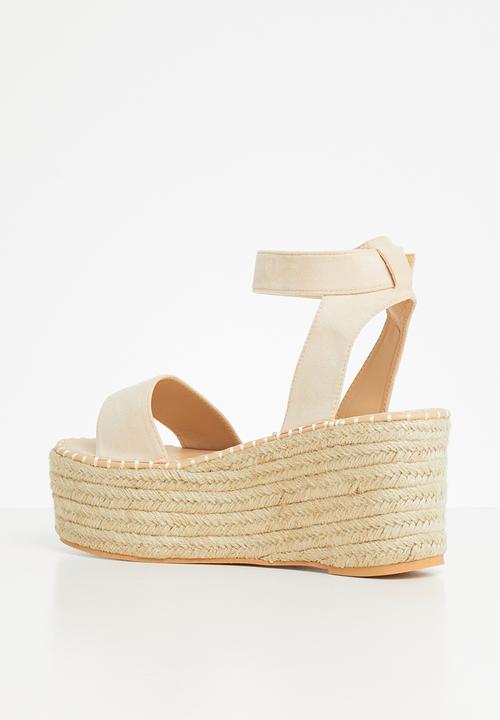 Public Desire - Saffy wedge heel - beige