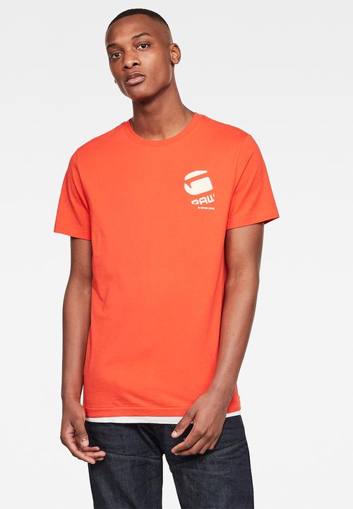 orange g star shirt