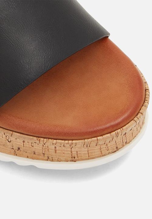Call It Spring - Aylinn wedge - black