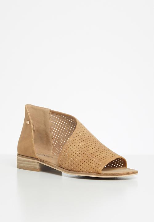 Miss Black - Micah peep toe - tan