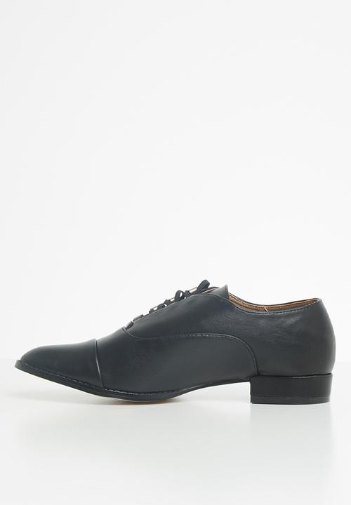 Miss Black - Maha brogue - black
