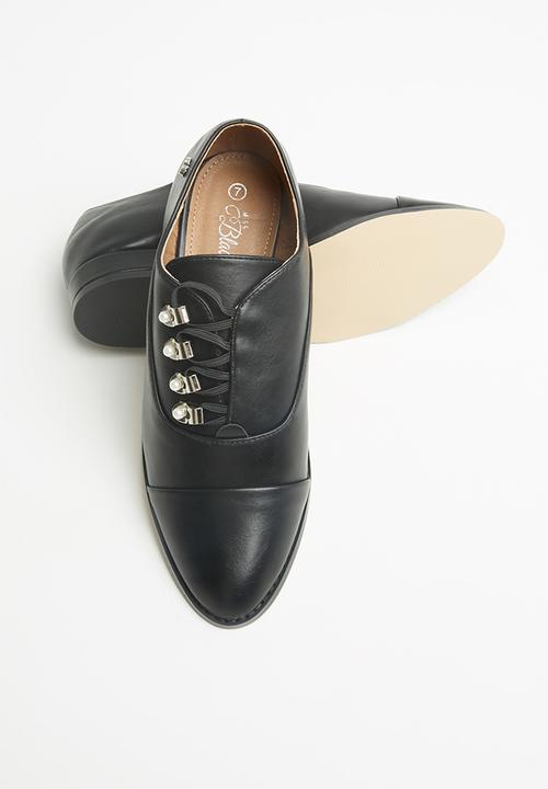 Miss Black - Maha brogue - black