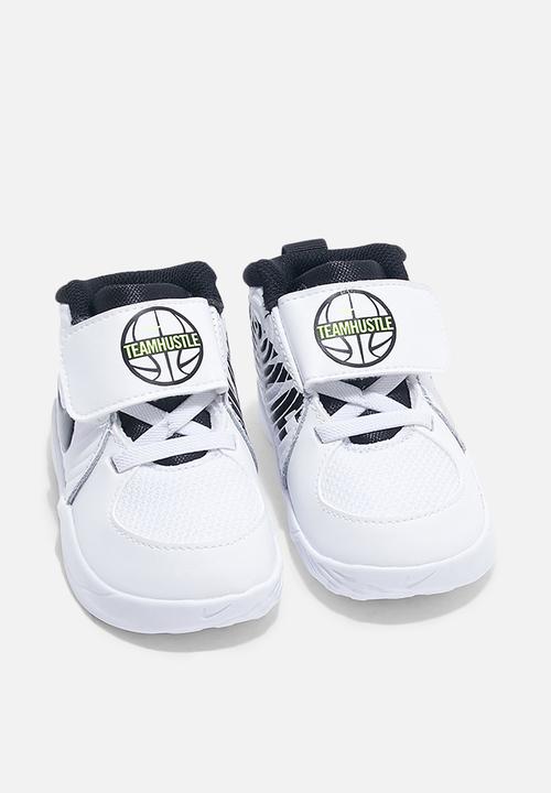 Nike - Nike team hustle d 9 - white/black-volt