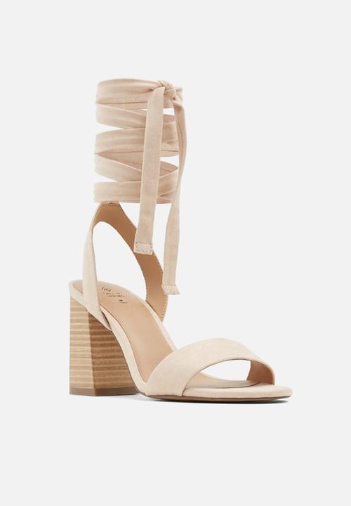 Call It Spring - Kimmii heel - beige