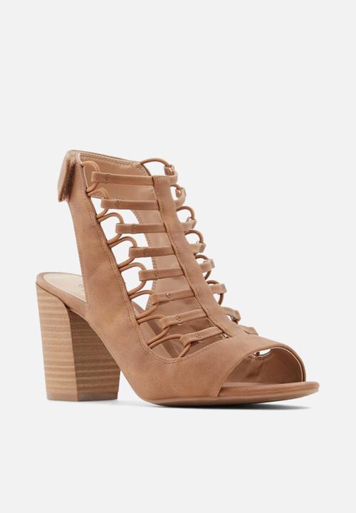 Call It Spring - Paigee heel - brown