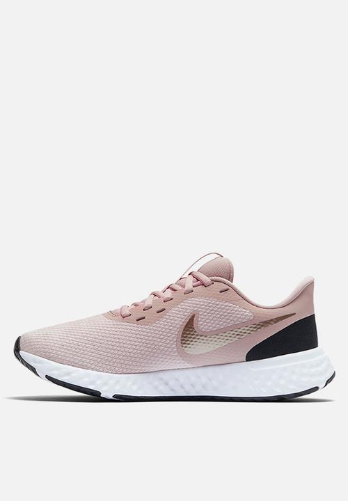 Nike - Revolution 5 - barely rose / mtlc red bronze-stone mauve