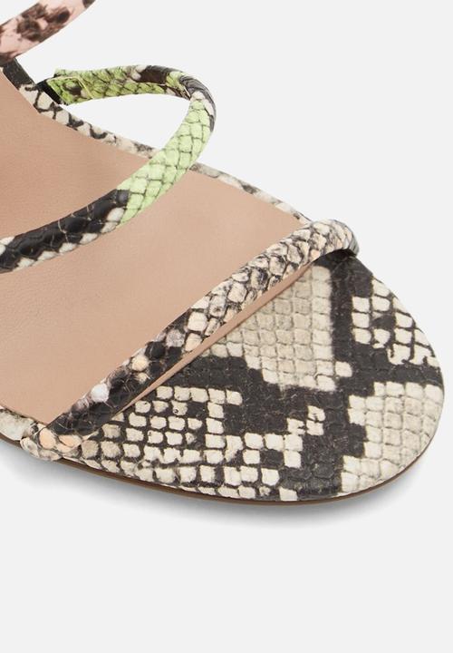 Call It Spring - Ulila heel - black & white