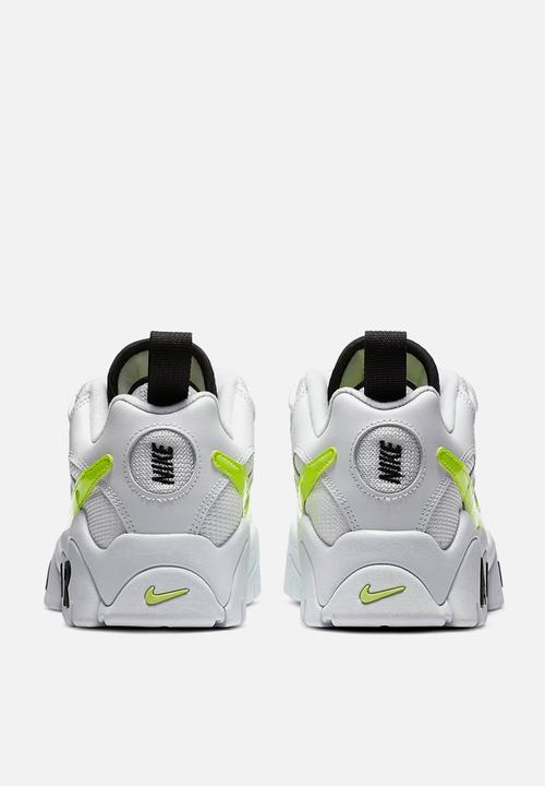 Nike - Air Barrage low - white / volt-black