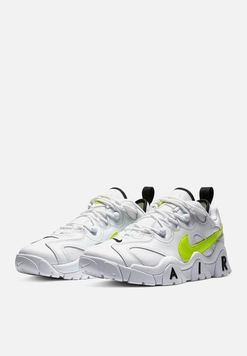 Nike - Air Barrage low - white / volt-black