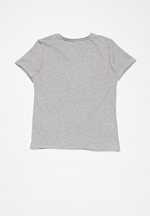 GUESS - Short sleeve peepout guess spray tee - grey