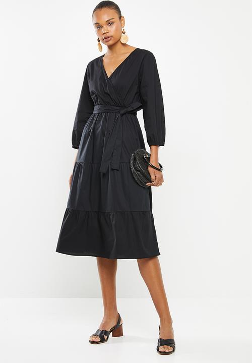 MILLA - Poplin tiered midi dress - black