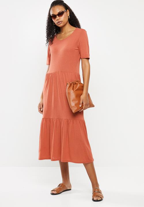 Jacqueline de Yong - Dalila frosty short sleeve dress - orange 