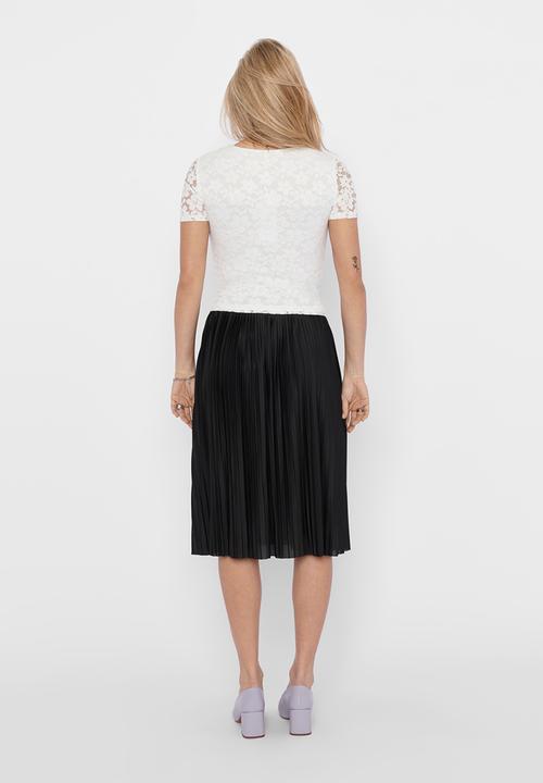 Jacqueline de Yong - Boa skirt - black