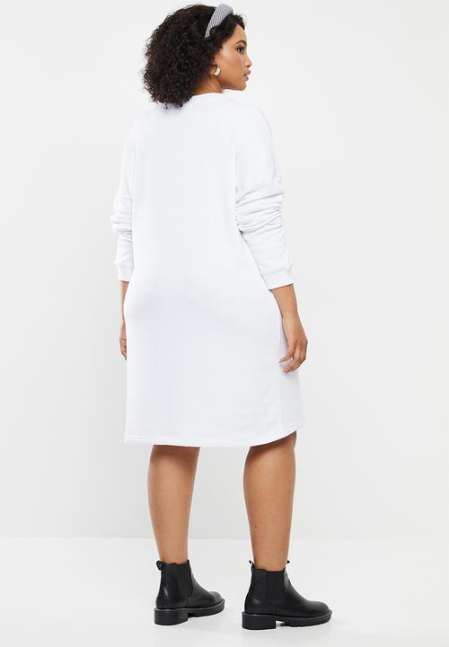 Missguided - Plus size oversized sweater dress - white