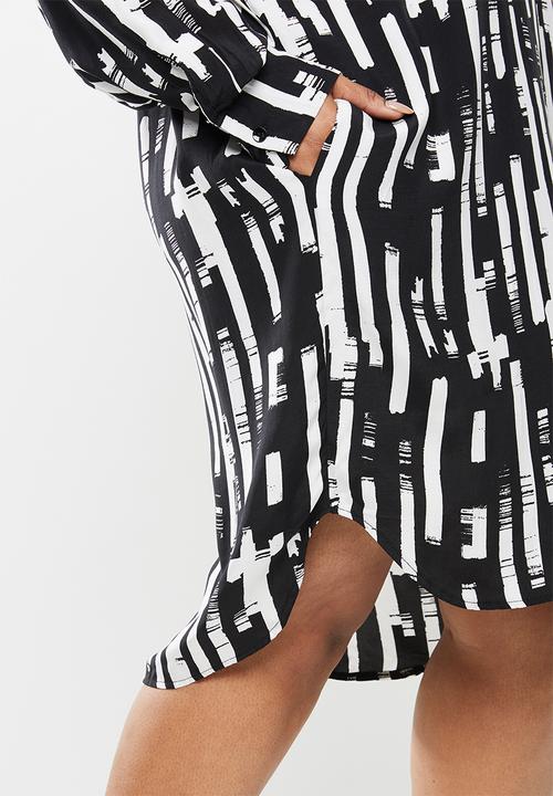 Me&B - Plus size oversized mandarin collar shirtdress - black & white