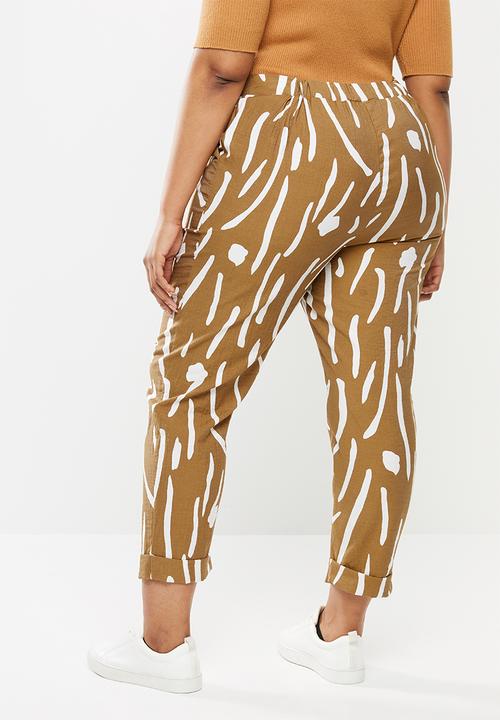 Me&B - Plus size tapered leg pant - camel & milk
