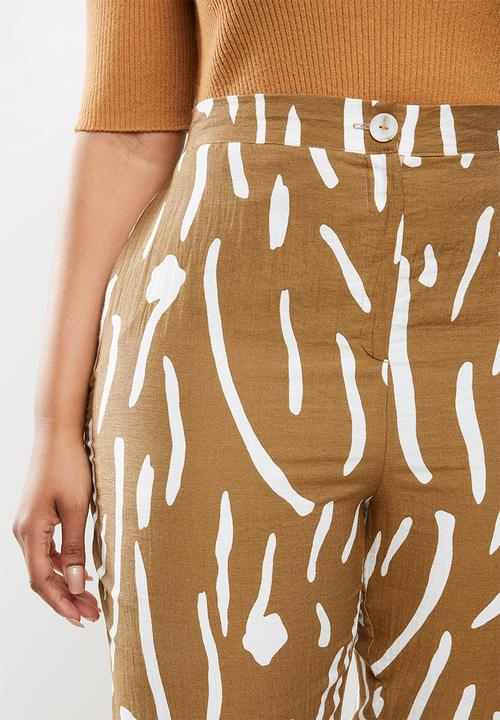 Me&B - Plus size tapered leg pant - camel & milk