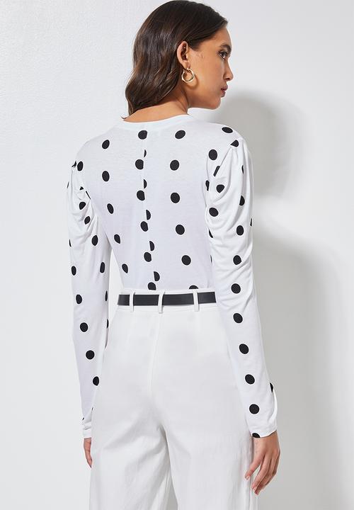 Superbalist - Round neck gauged sleeve top - white & black