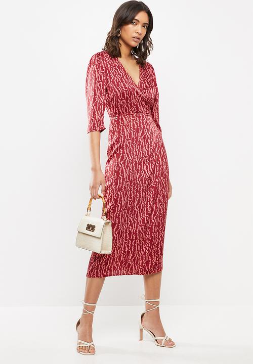 Glamorous - 3/4 Sleeve wrap midi - red
