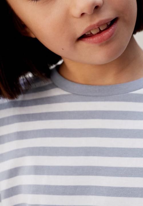 MANGO - T-shirt lines  - blue & white 