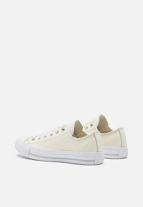 Converse - Chuck Taylor All Star Crinkled patent leather lo - egret