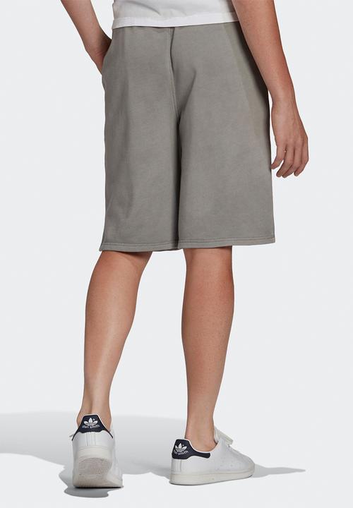 adidas Originals - Overdyed shorts - grey