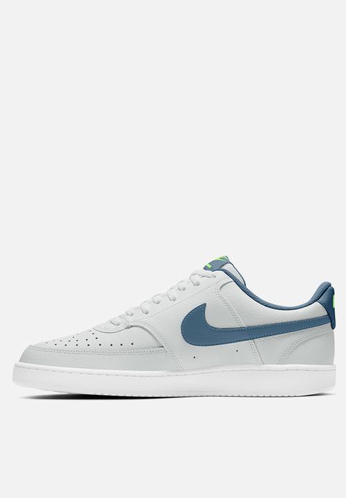 Nike - Court Vision low - photon dust / thunderstorm-ghost green