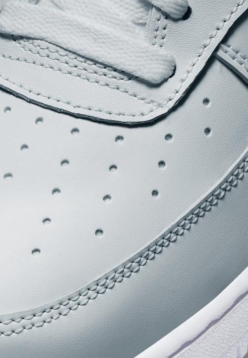 Nike - Air Force 1 '07 - Worldwide