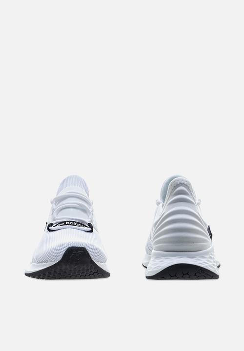 New Balance  - Fresh foam roav - white