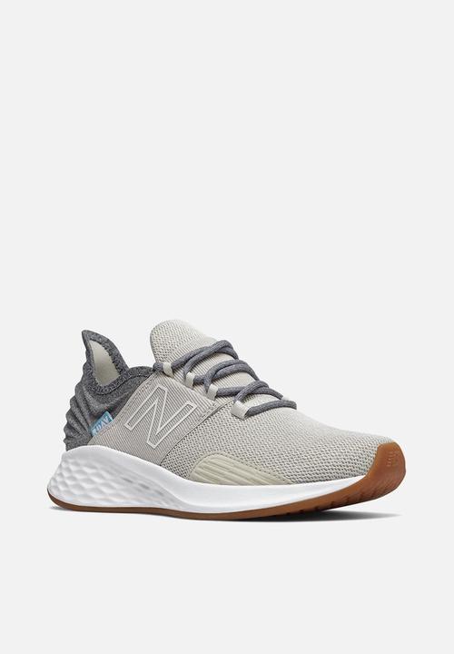 New Balance  - Freshfoamroav - moonbeam 
