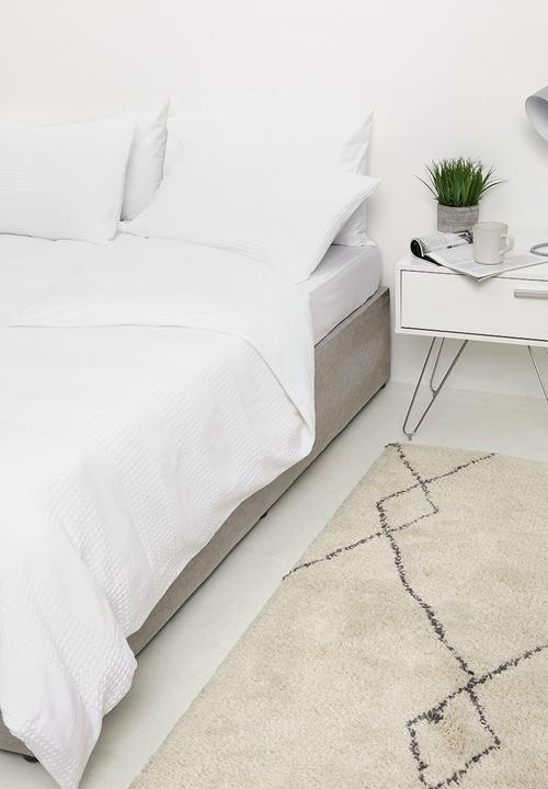 Sixth Floor - Cotton woven seersucker duvet set - white