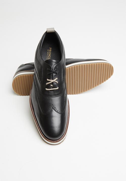 Pringle of Scotland - York lace up - black
