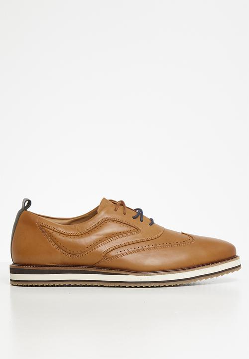 Pringle of Scotland - York lace up leather - tan