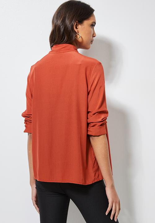 Superbalist - Pleat front shirt - rust